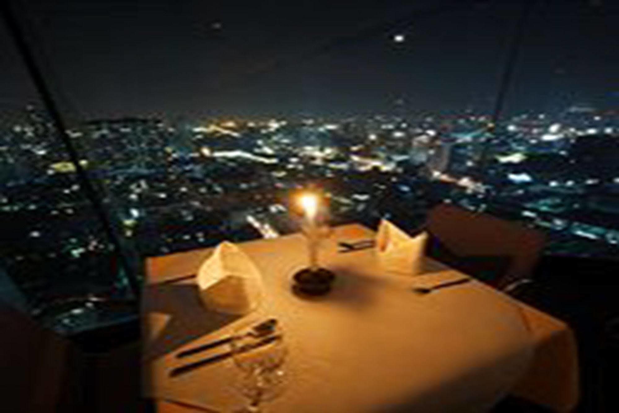 Baiyoke Suite Hotel Bangkok Restaurant bilde